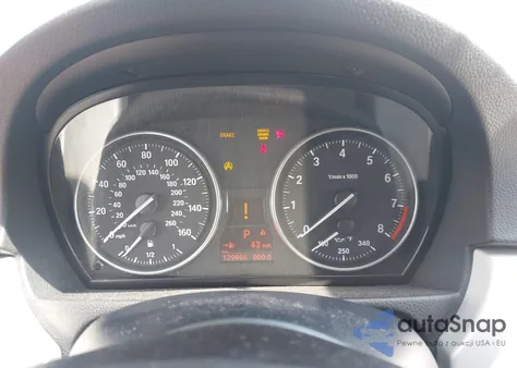 2008 BMW 328Xi z USA, uszkodzony, nr VIN WBAWC33588PD09003